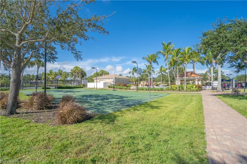 8696 Genova Ct, Naples, FL 34114-39