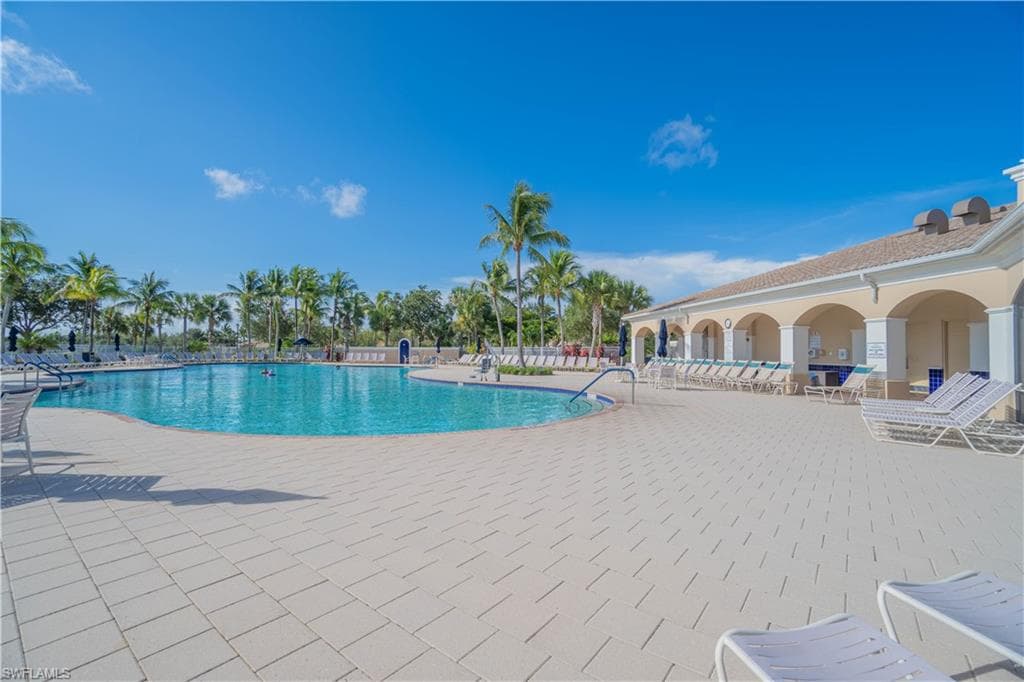 8696 Genova Ct, Naples, FL 34114-43