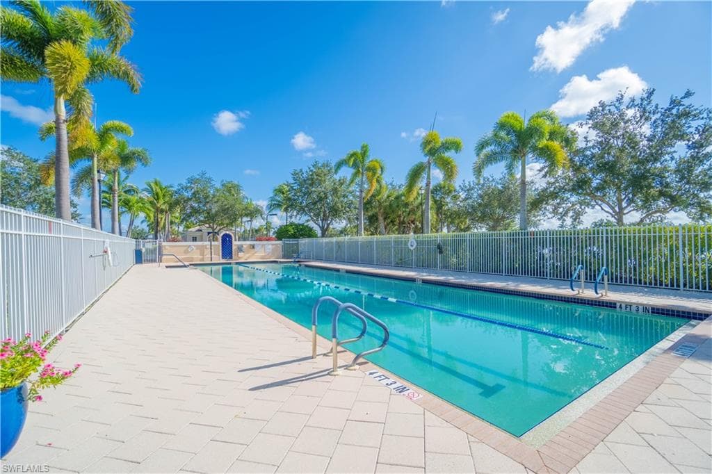 8696 Genova Ct, Naples, FL 34114-46