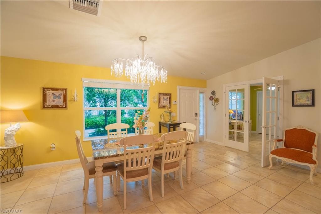 8696 Genova Ct, Naples, FL 34114-7