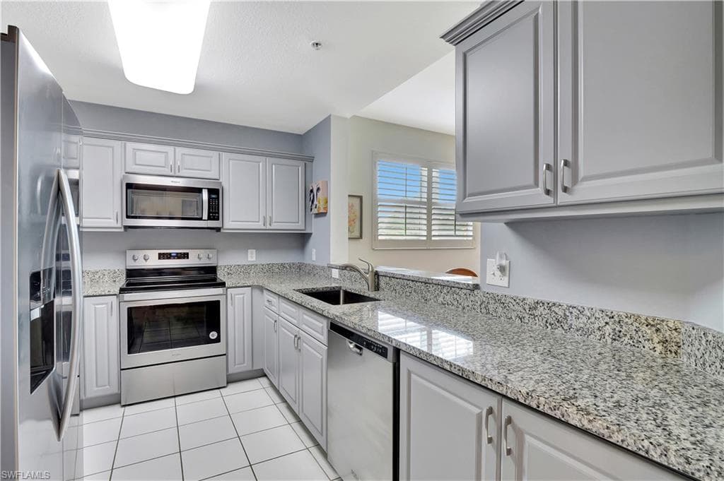 6816 Sterling Greens Pl 1101, Naples, FL 34104-9