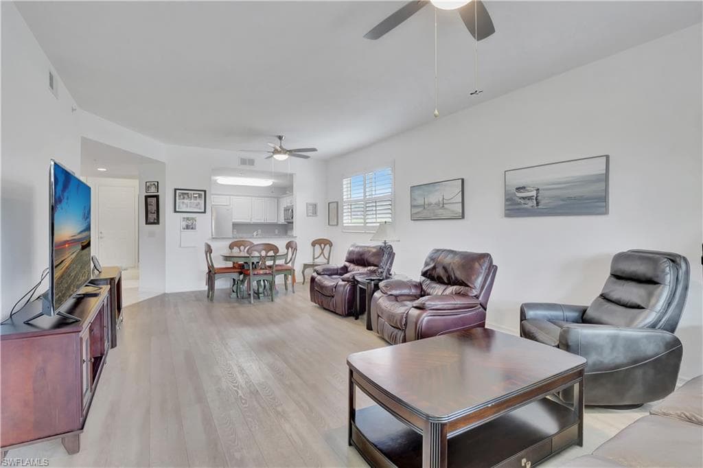 6816 Sterling Greens Pl 1101, Naples, FL 34104-7