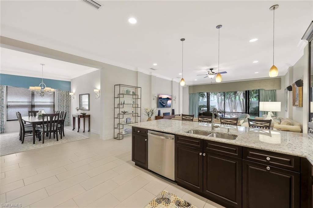 13536 Mandarin Cir, Naples, FL 34109-9