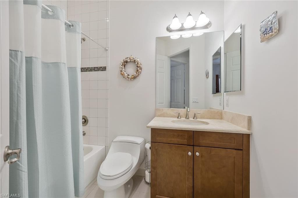 13536 Mandarin Cir, Naples, FL 34109-17