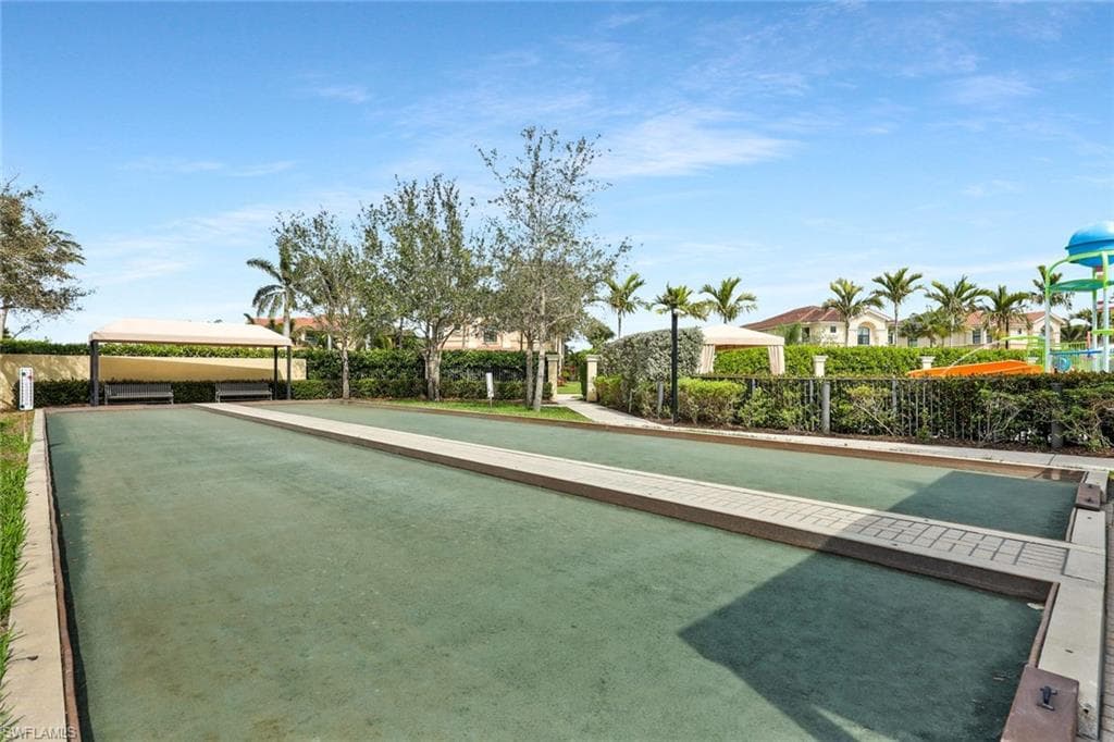 13536 Mandarin Cir, Naples, FL 34109-23