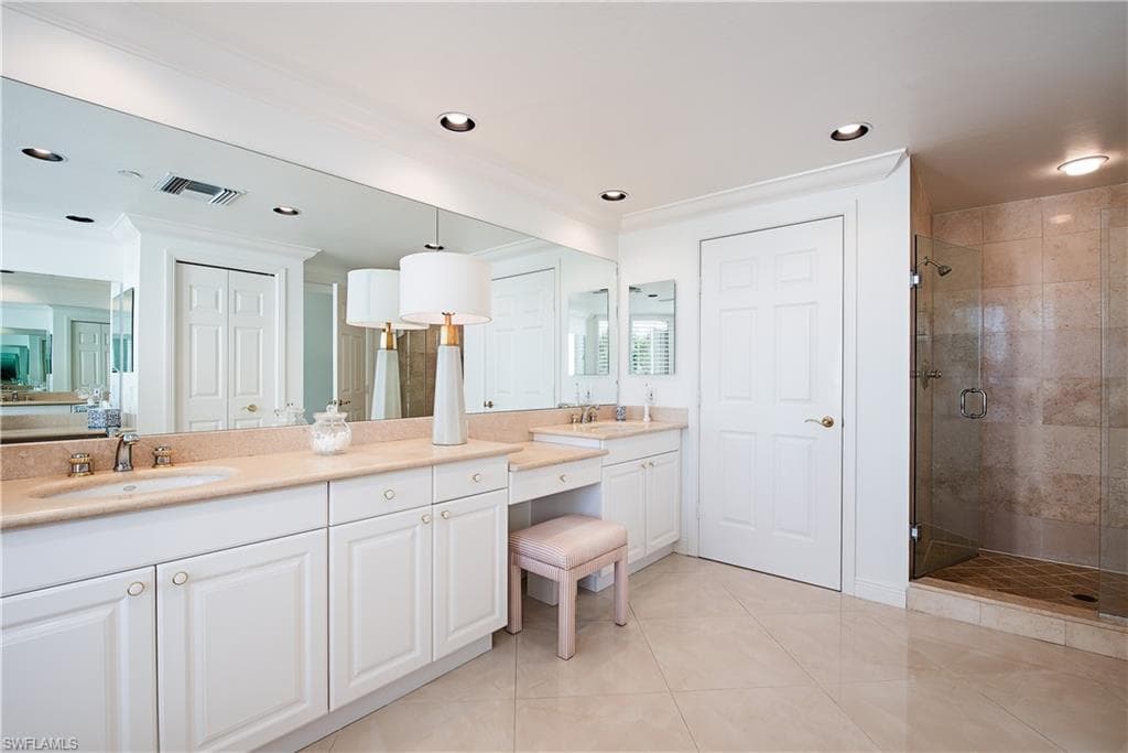 7041 Pelican Bay Blvd V1, Naples, FL 34108-13