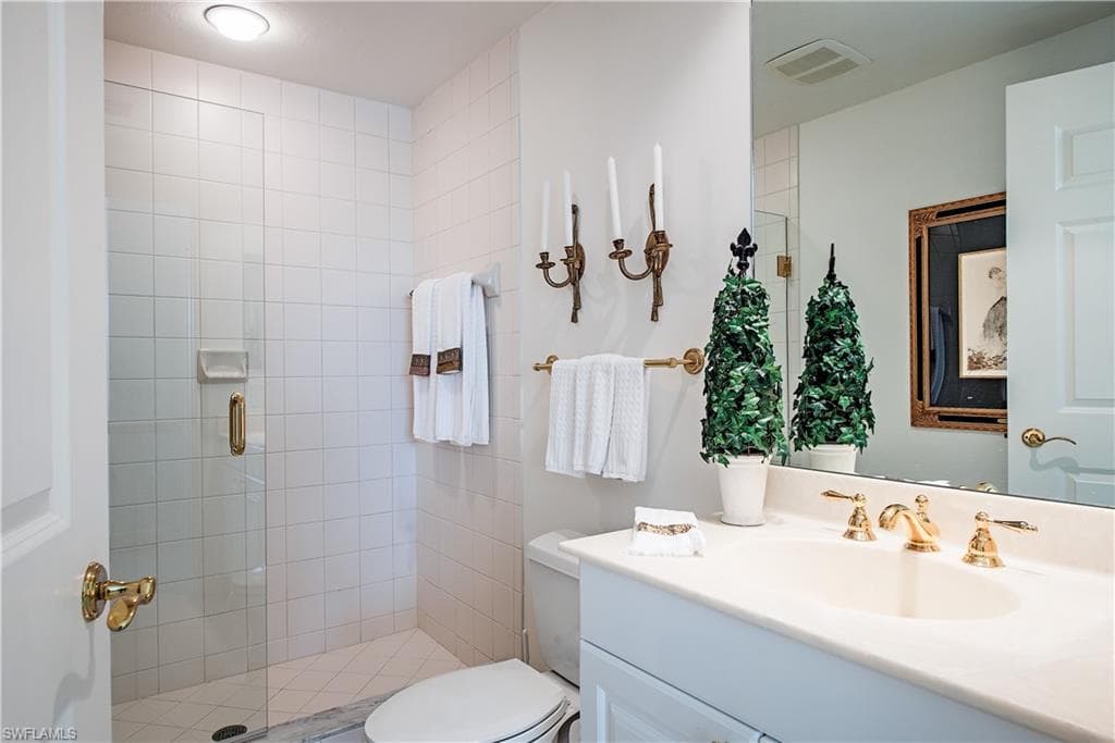 7041 Pelican Bay Blvd V1, Naples, FL 34108-16