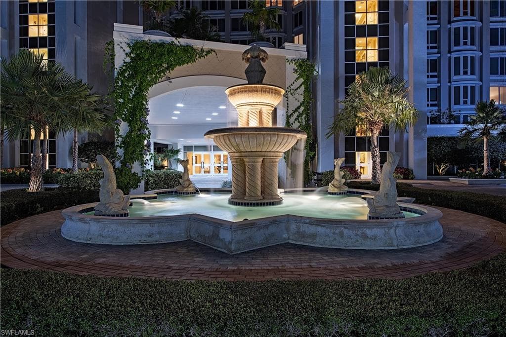 7041 Pelican Bay Blvd V1, Naples, FL 34108-28