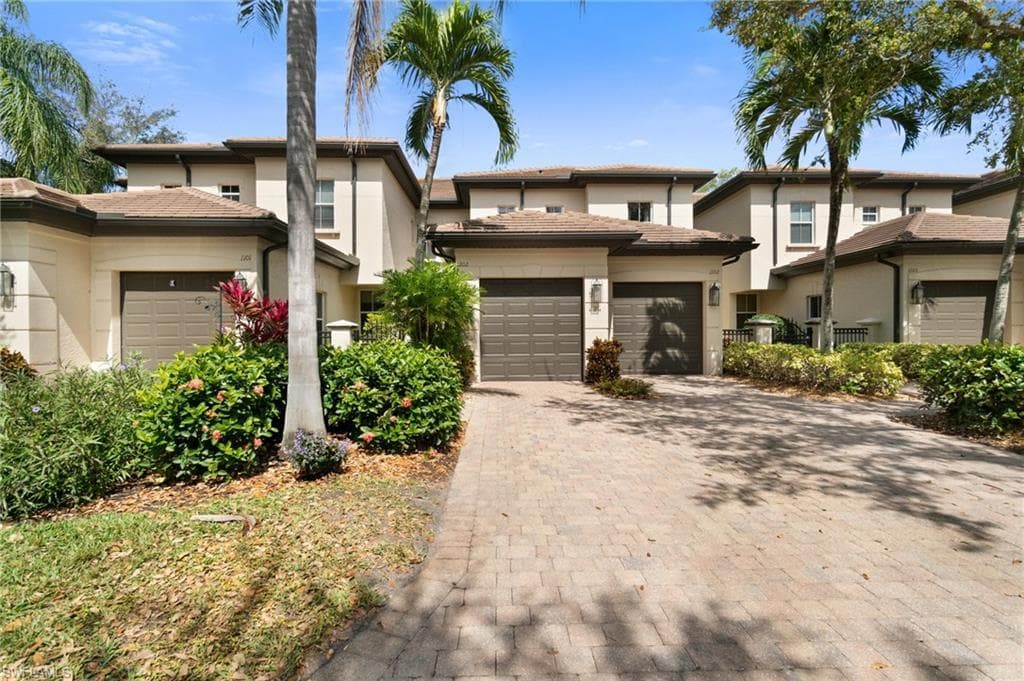 6130 Montelena Cir 1202, Naples, FL 34119-5