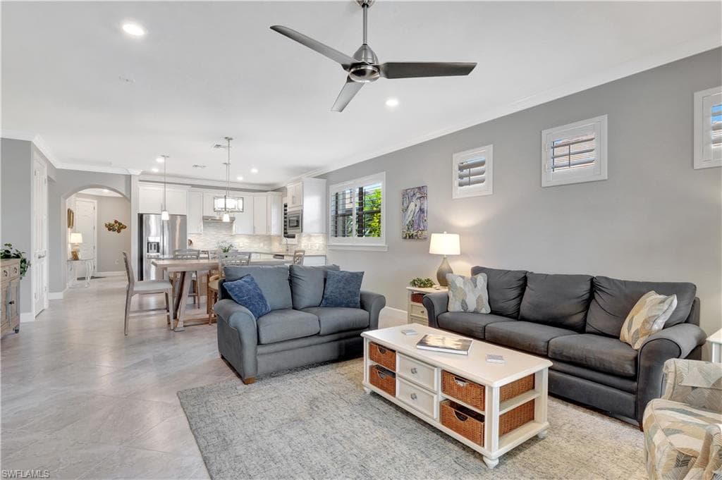 7815 Jacaranda Ln, Naples, FL 34114-12