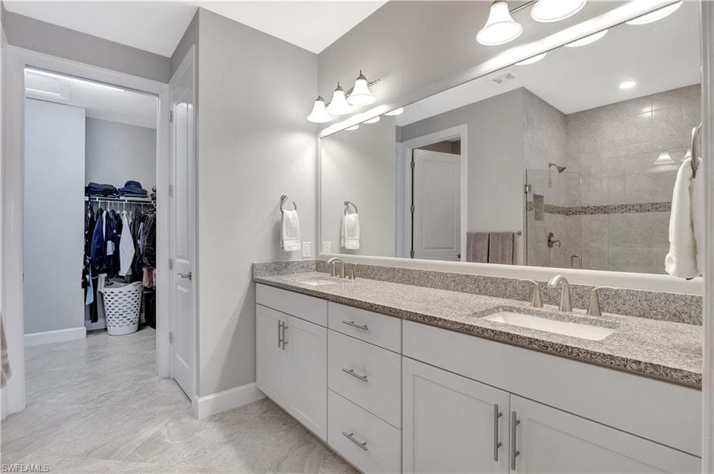 7815 Jacaranda Ln, Naples, FL 34114-19