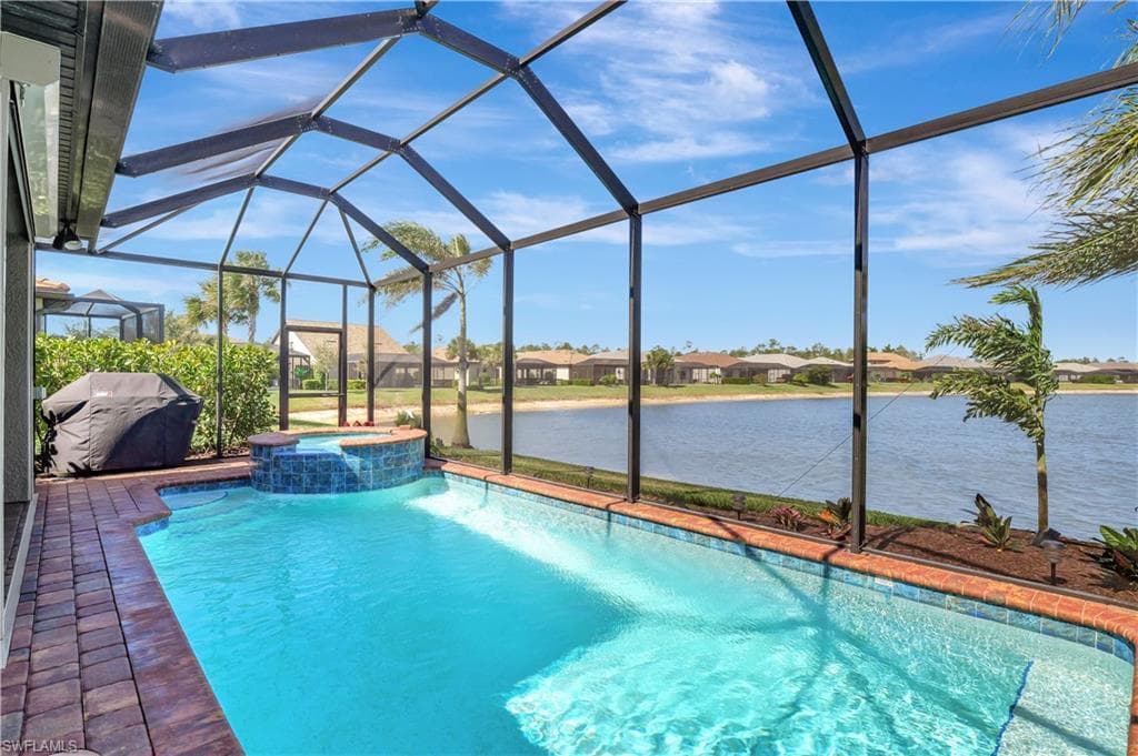 7815 Jacaranda Ln, Naples, FL 34114-25
