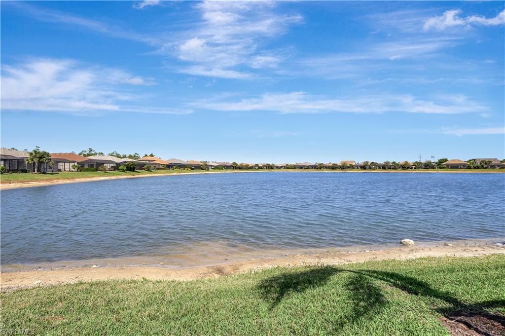 7815 Jacaranda Ln, Naples, FL 34114-28