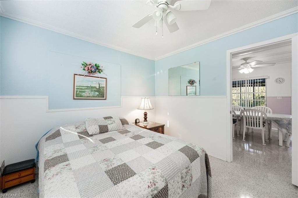 11 Spoonbill Ave, Everglades City, FL 34139-10