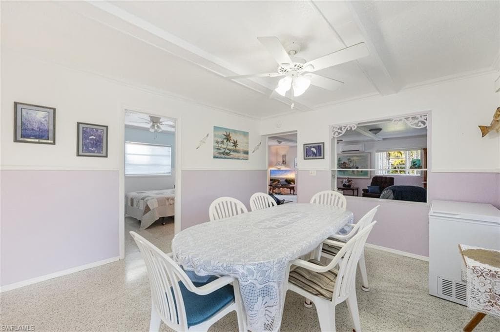 11 Spoonbill Ave, Everglades City, FL 34139-13
