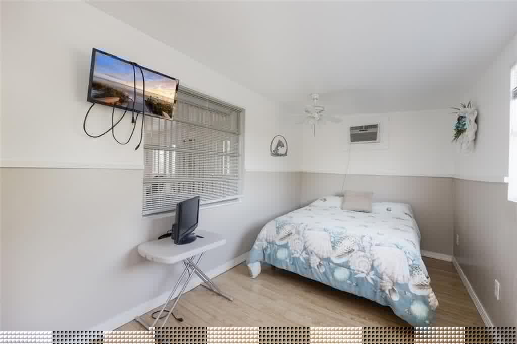 11 Spoonbill Ave, Everglades City, FL 34139-14