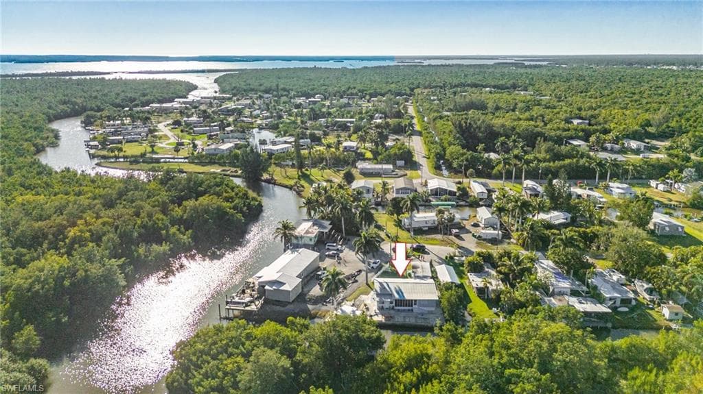 11 Spoonbill Ave, Everglades City, FL 34139-25