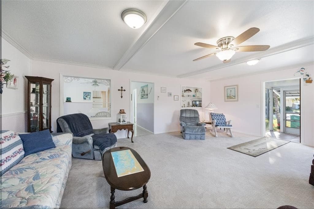 11 Spoonbill Ave, Everglades City, FL 34139-4