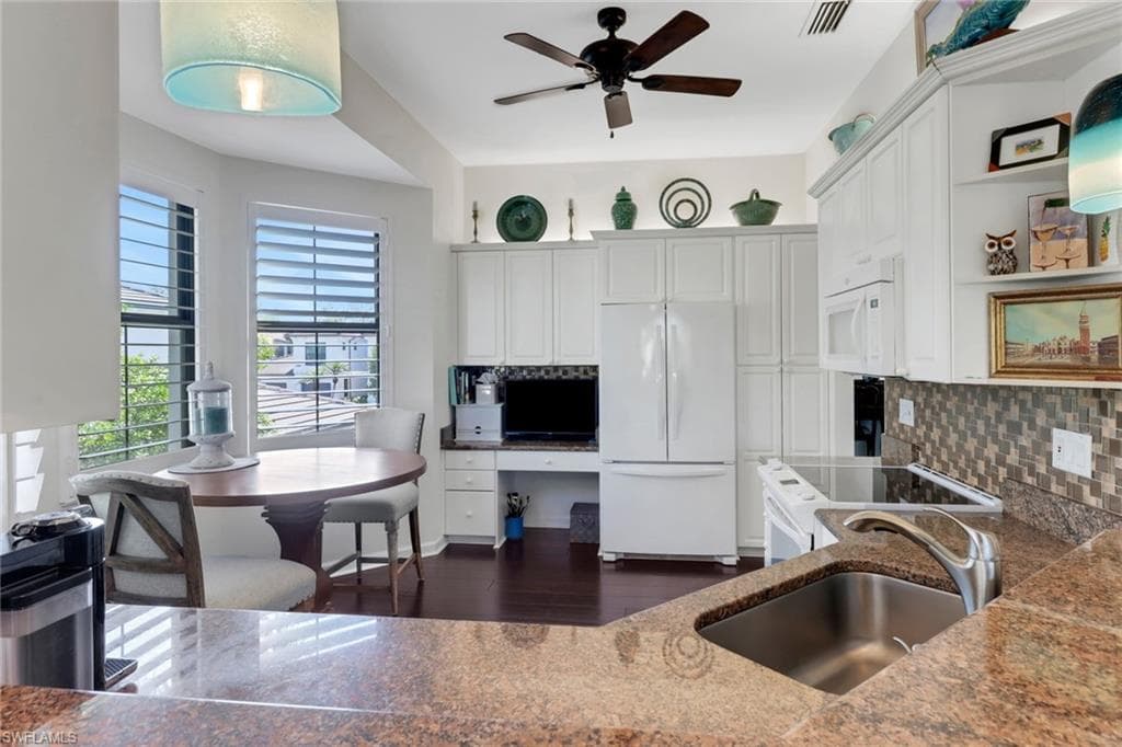2396 Ravenna Blvd 202, Naples, FL 34109-12