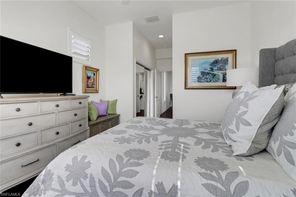 2396 Ravenna Blvd 202, Naples, FL 34109-22