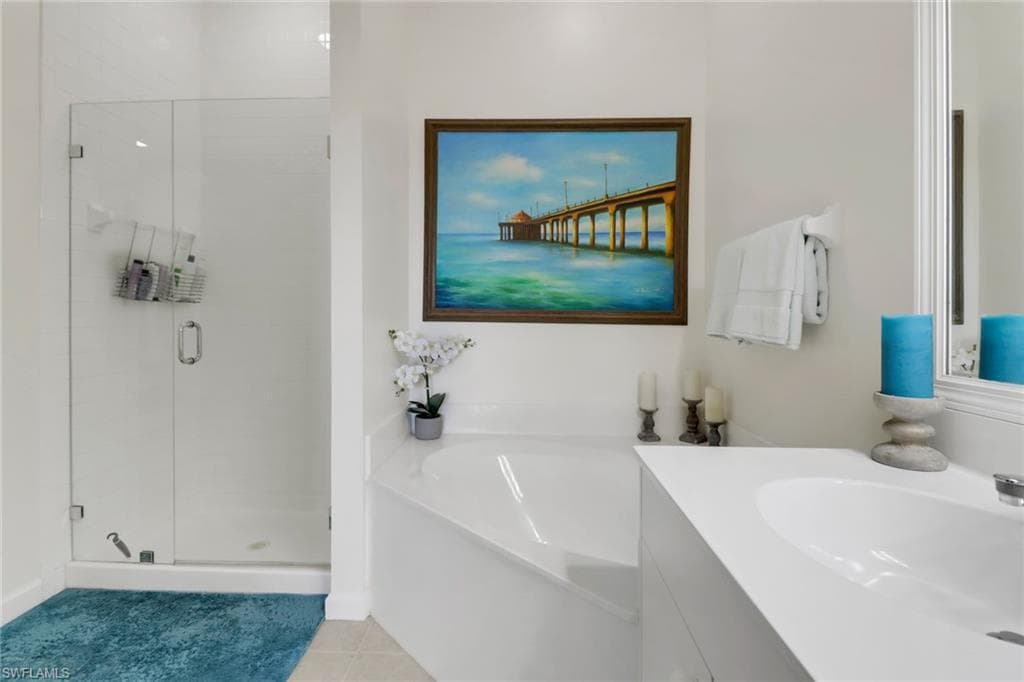 2396 Ravenna Blvd 202, Naples, FL 34109-30