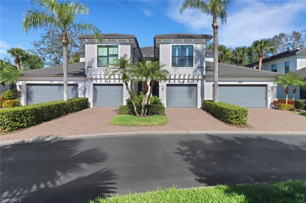 2396 Ravenna Blvd 202, Naples, FL 34109-36