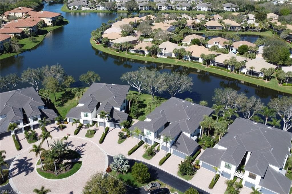 2396 Ravenna Blvd 202, Naples, FL 34109-38