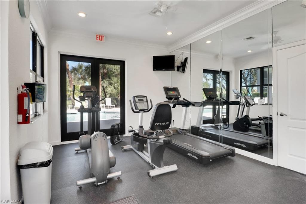 2396 Ravenna Blvd 202, Naples, FL 34109-47
