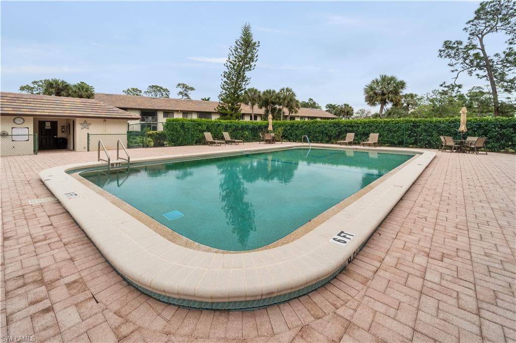 5841 Rattlesnake Hammock Rd I-108, Naples, FL 34113-19