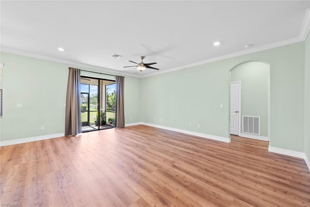 9229 Woodhurst Dr, Naples, FL 34120-11