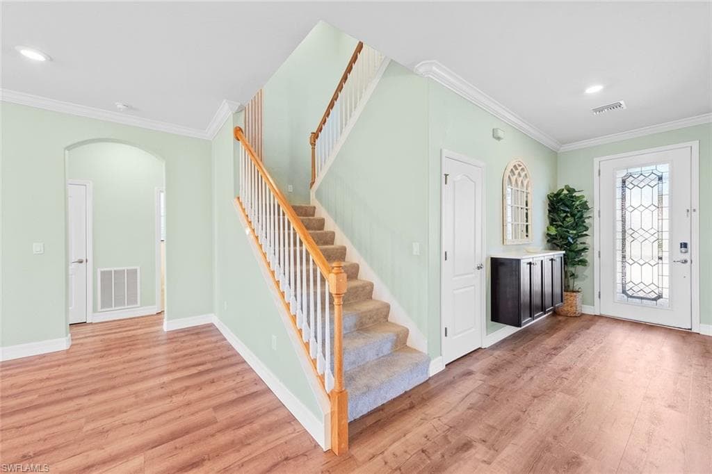 9229 Woodhurst Dr, Naples, FL 34120-16