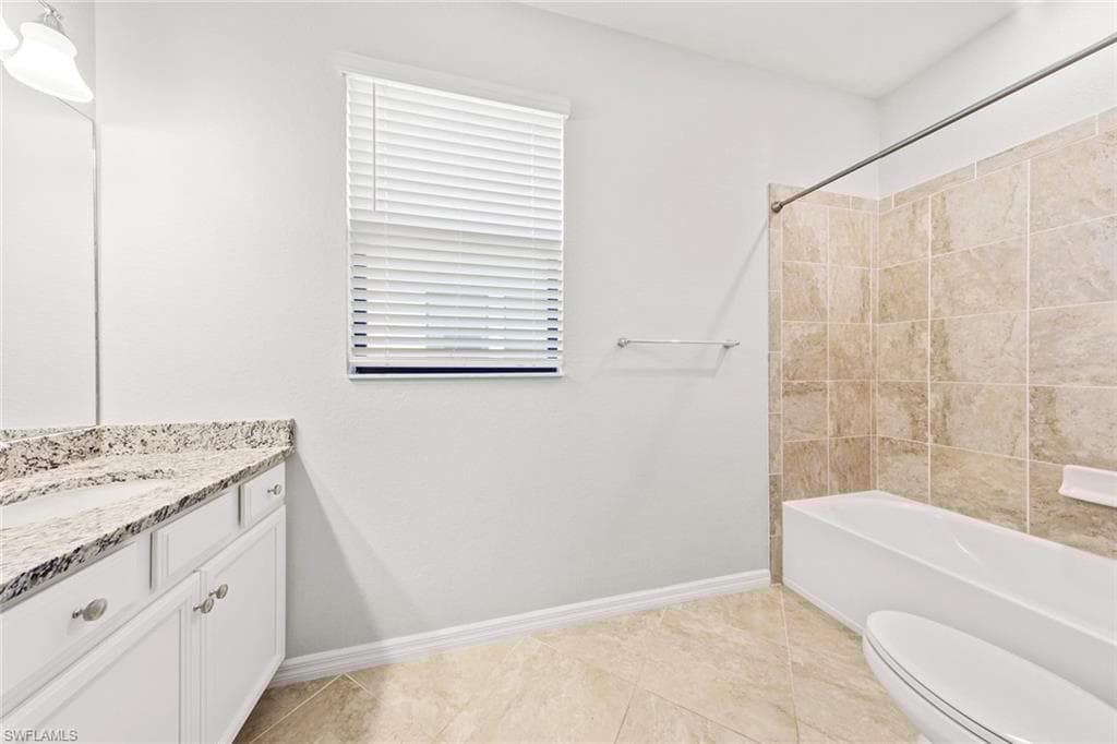 9229 Woodhurst Dr, Naples, FL 34120-23