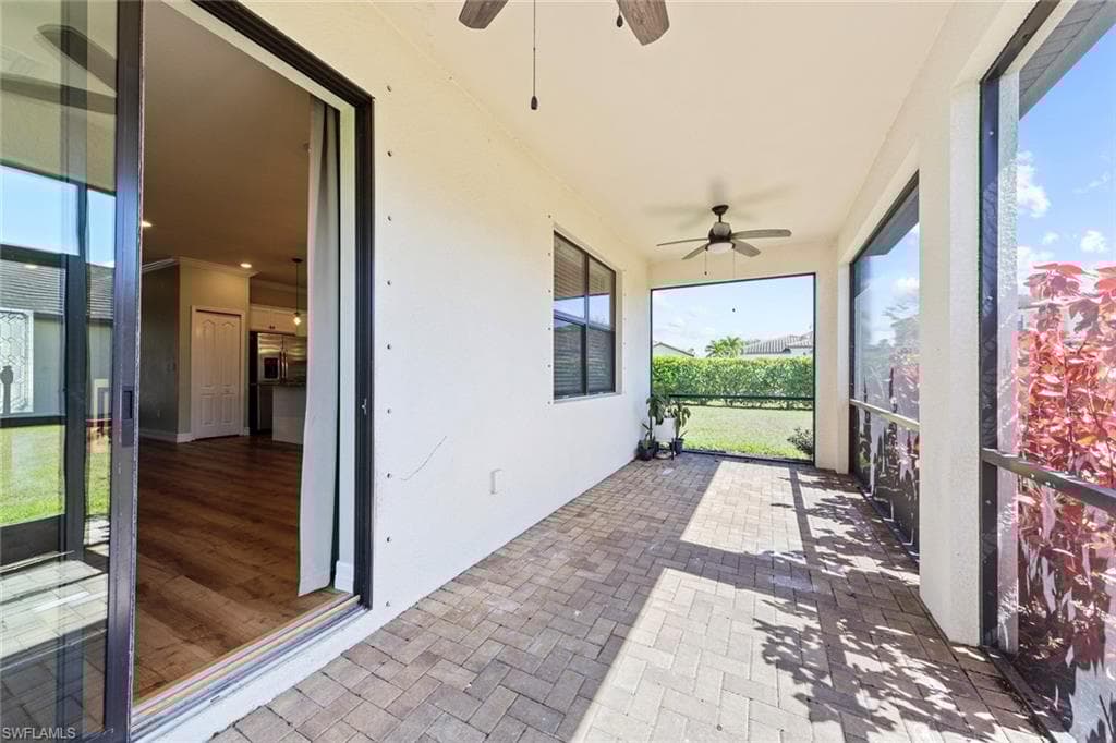 9229 Woodhurst Dr, Naples, FL 34120-24