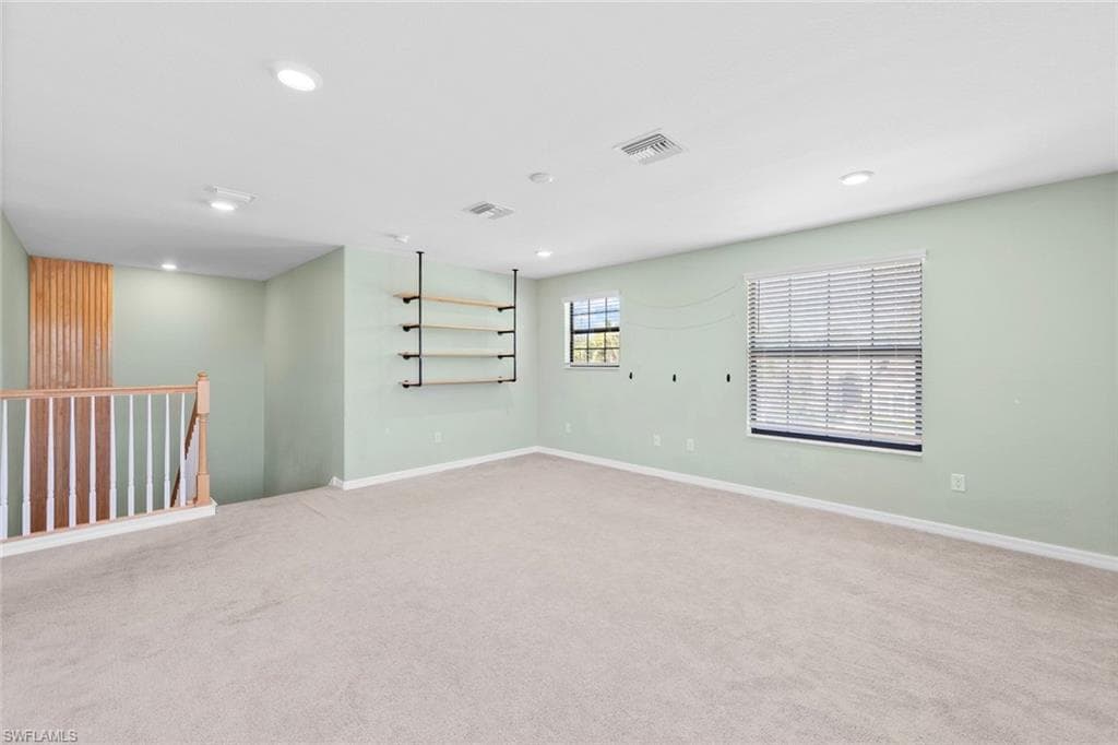 9229 Woodhurst Dr, Naples, FL 34120-30