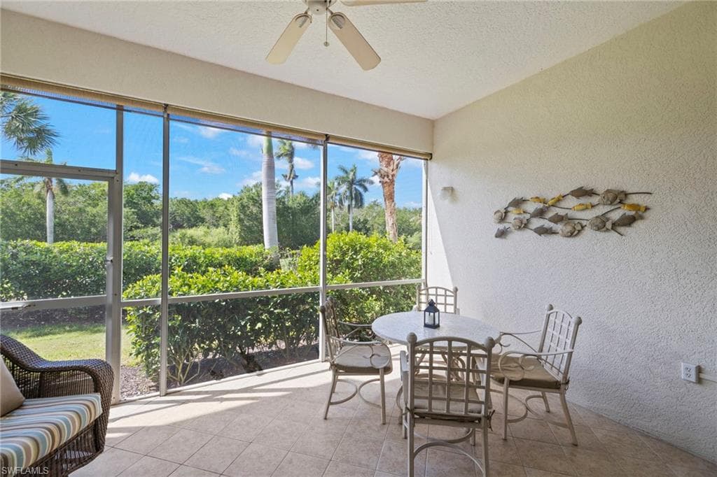 4700 Yacht Harbor Dr 612, Naples, FL 34112-22