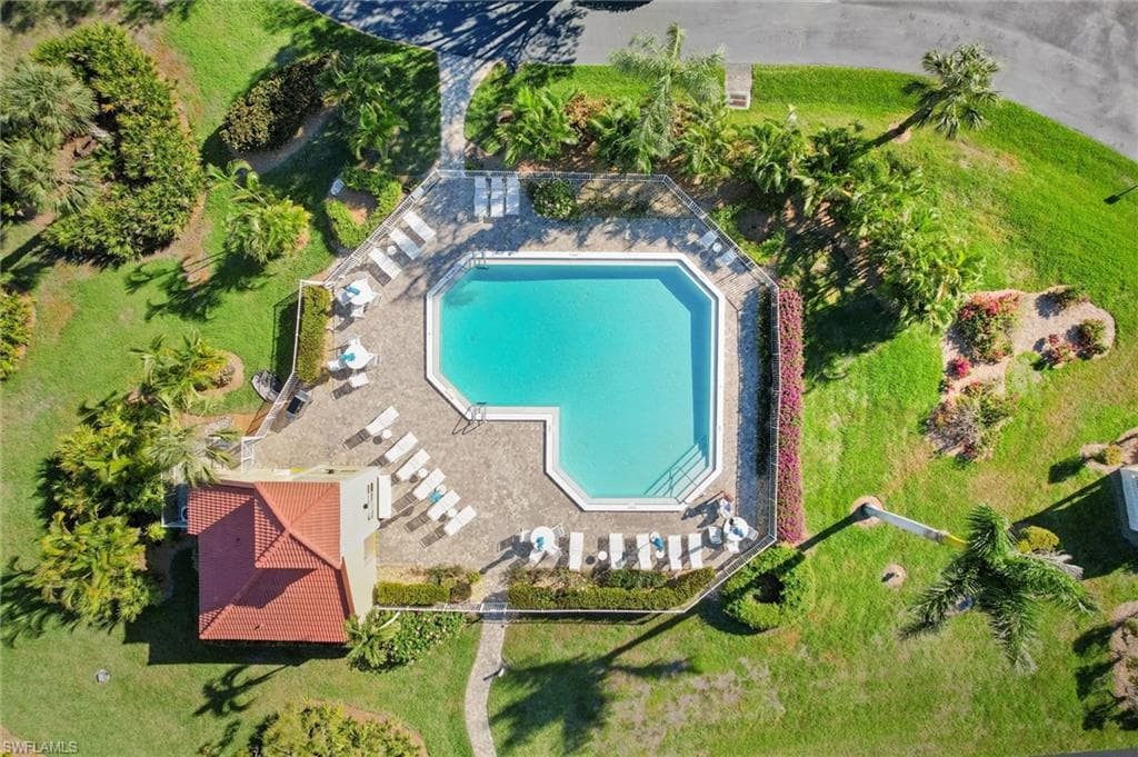 4700 Yacht Harbor Dr 612, Naples, FL 34112-24