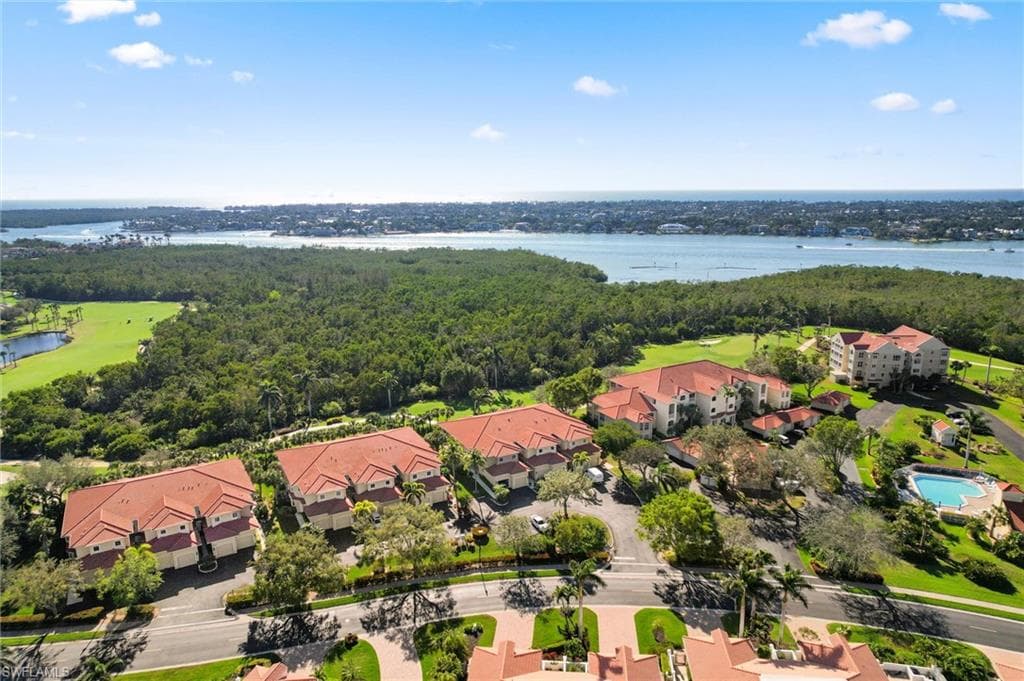 4700 Yacht Harbor Dr 612, Naples, FL 34112-26
