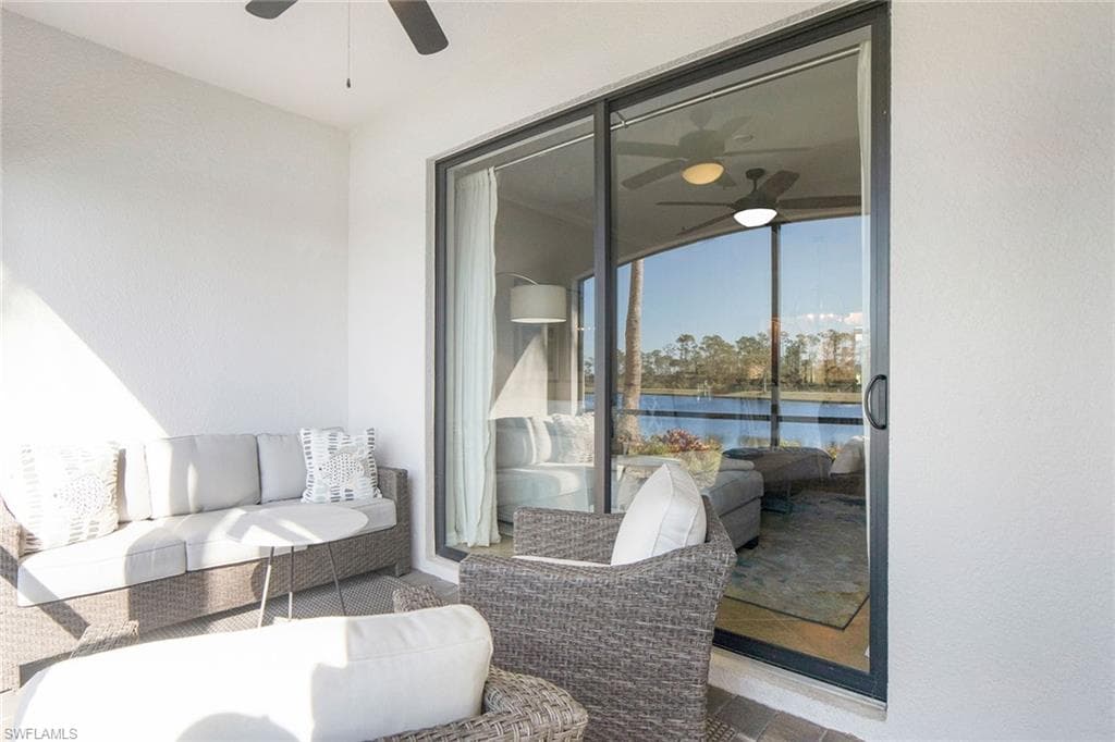 9727 Acqua Ct 415, Naples, FL 34113-24