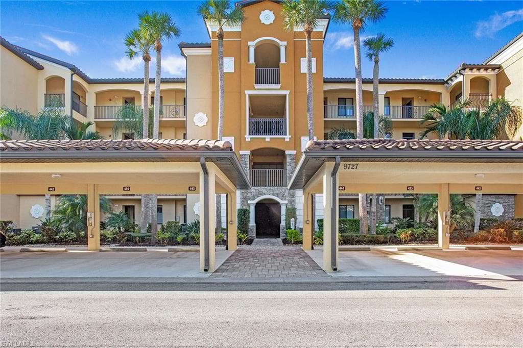 9727 Acqua Ct 415, Naples, FL 34113-29
