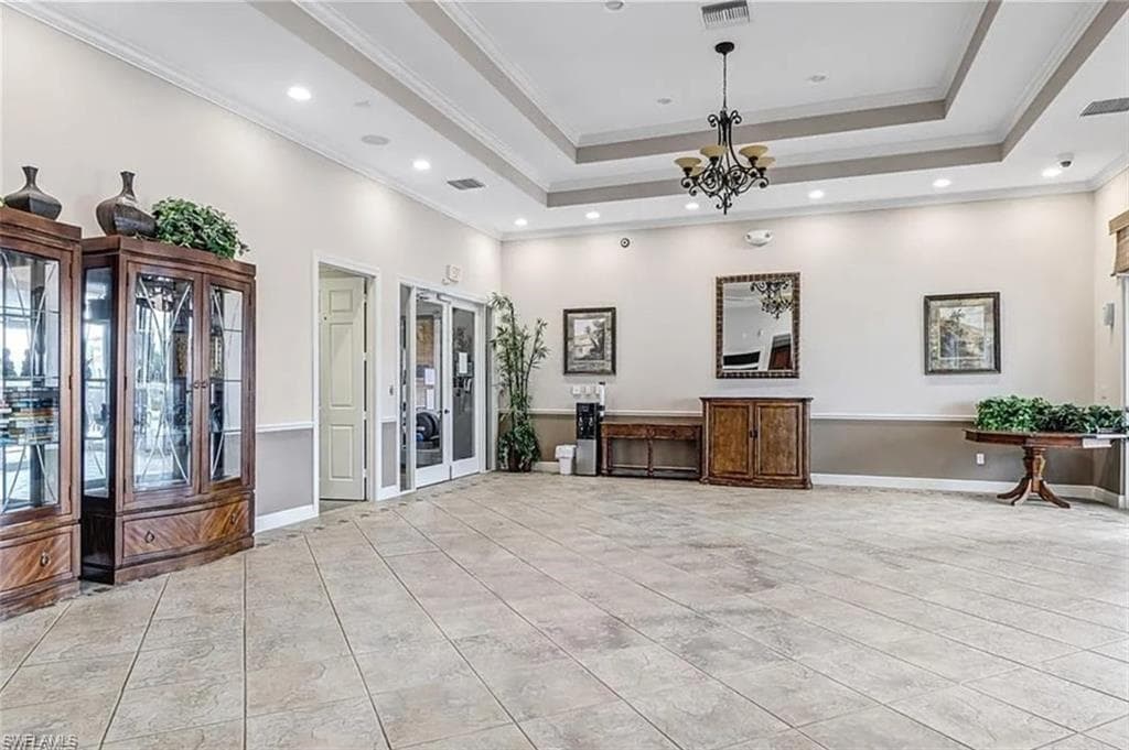 15151 Summit Place Cir, Naples, FL 34119-9
