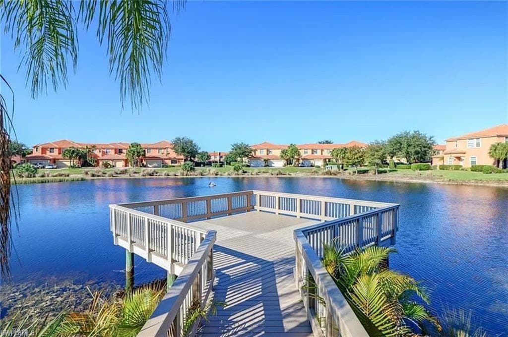 15151 Summit Place Cir, Naples, FL 34119-11