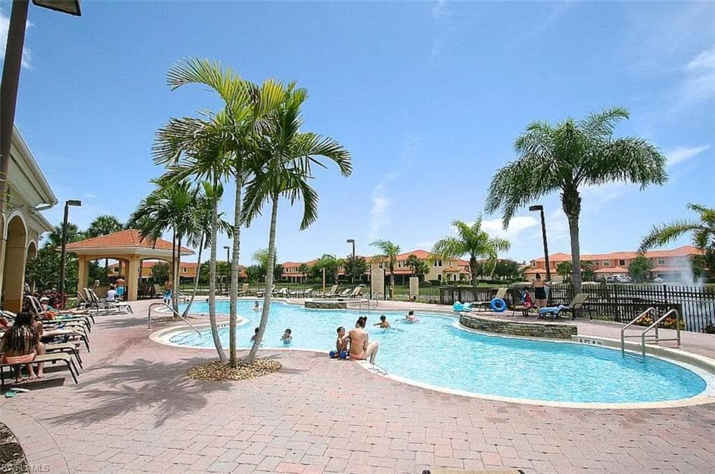 15151 Summit Place Cir, Naples, FL 34119-13