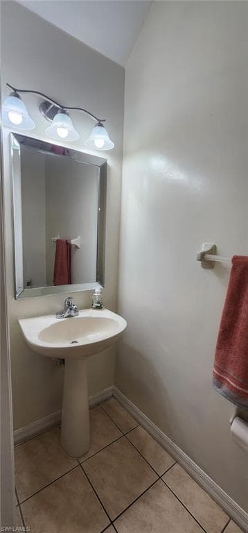 15151 Summit Place Cir, Naples, FL 34119-30