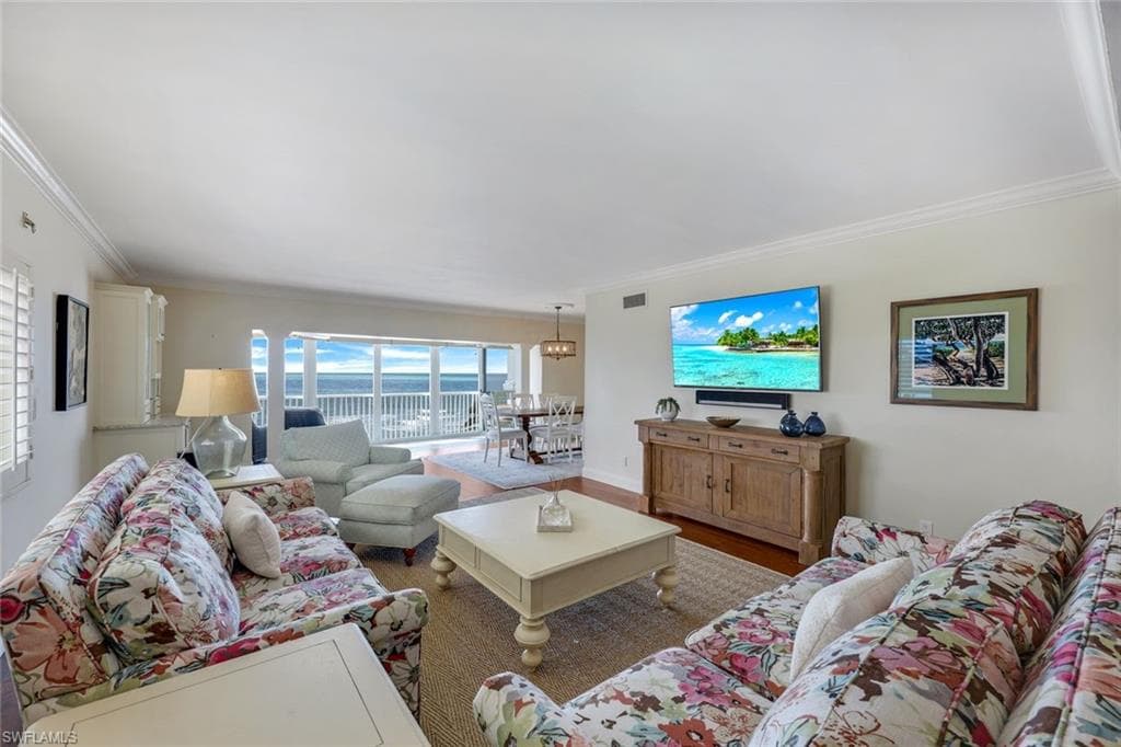 3401 Gulf Shore Blvd N 303, Naples, FL 34103-8