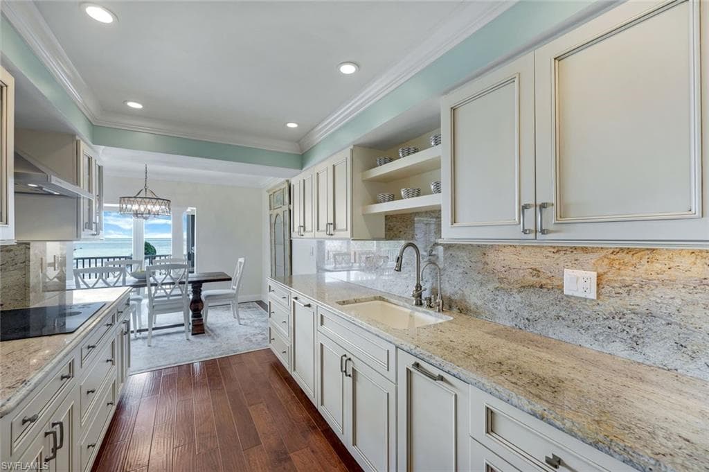 3401 Gulf Shore Blvd N 303, Naples, FL 34103-11