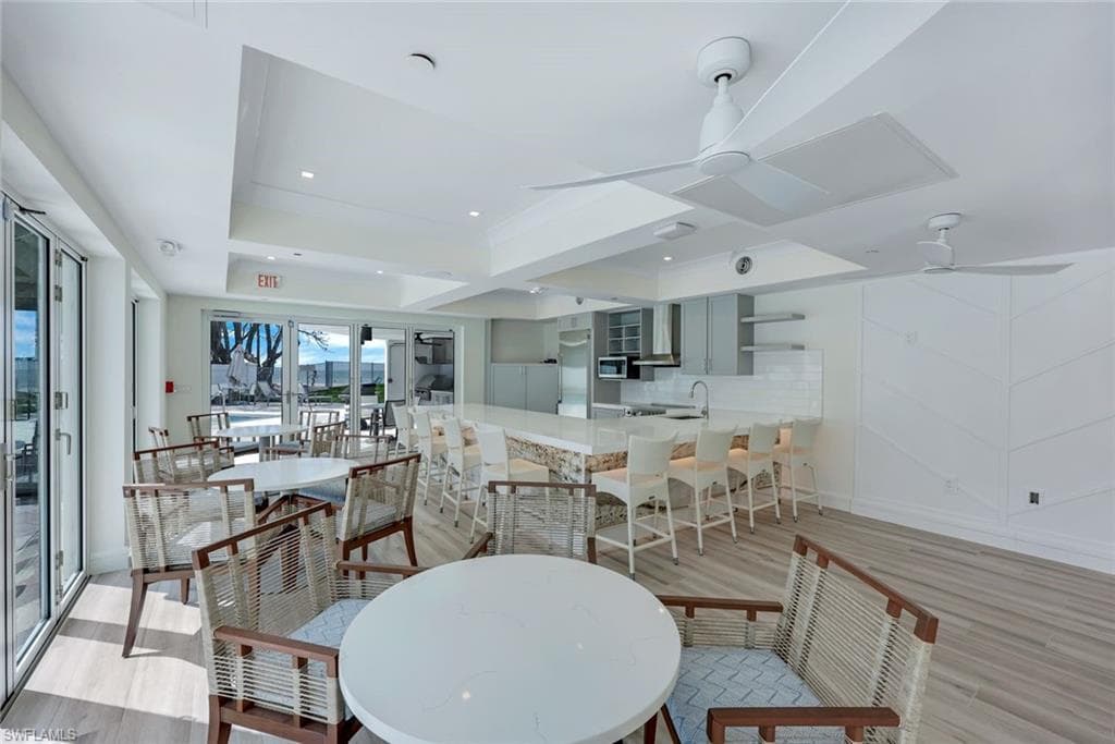 3401 Gulf Shore Blvd N 303, Naples, FL 34103-28