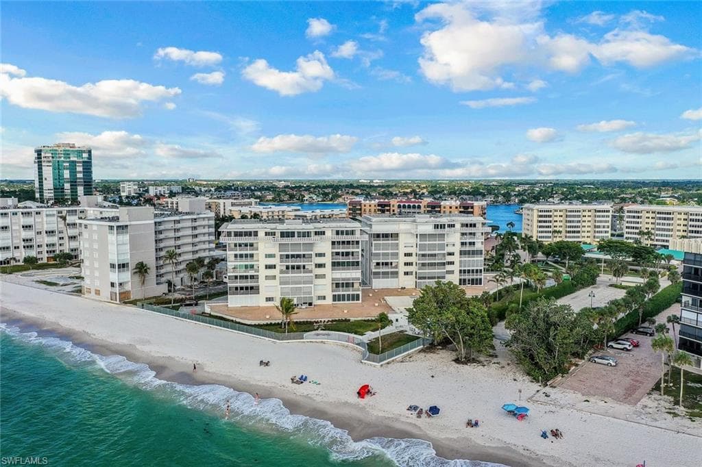 3401 Gulf Shore Blvd N 303, Naples, FL 34103-35