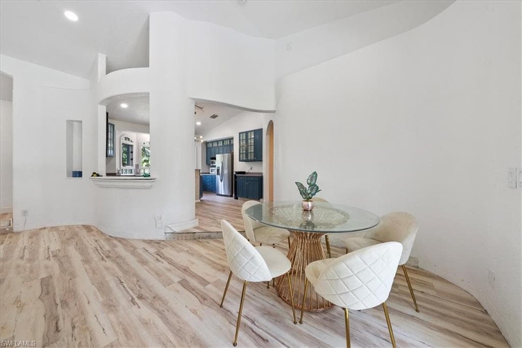 1240 Desoto Blvd S, Naples, FL 34117-9