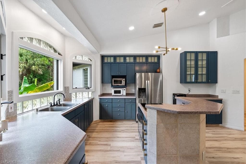 1240 Desoto Blvd S, Naples, FL 34117-13
