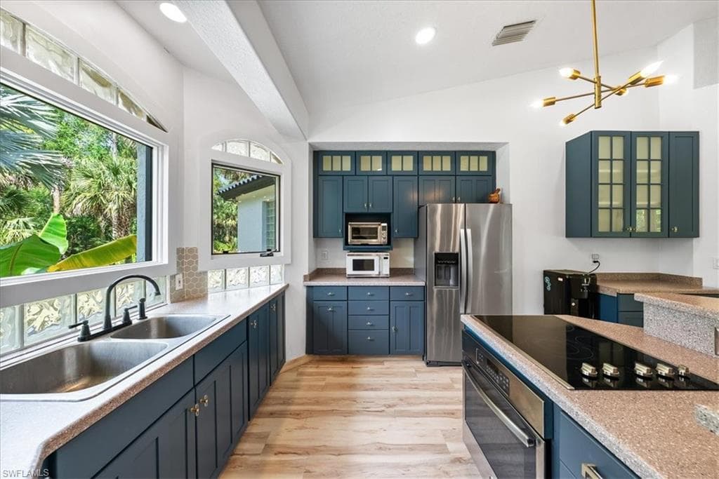1240 Desoto Blvd S, Naples, FL 34117-14